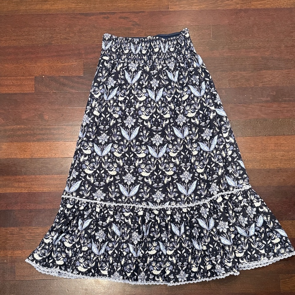 Sail to Sable Navy and White Floral Maxi Skirt